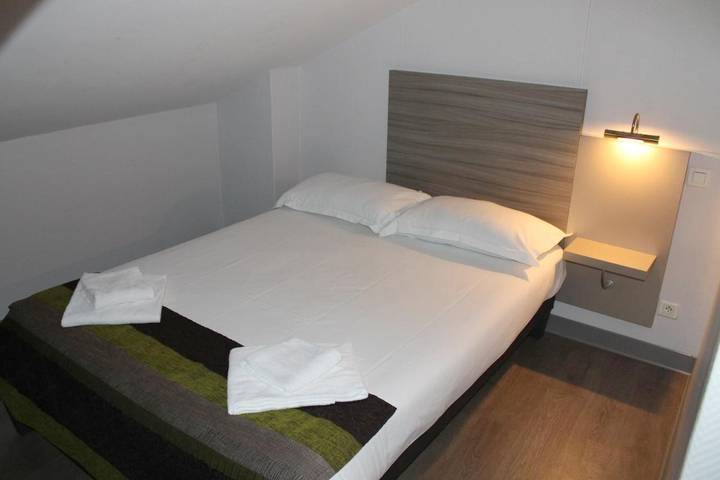 Hôtel pour 3 personnes, avec terrasse, animaux acceptés