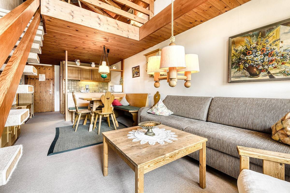 Geheel appartement, Retrowohnung mit Bergpanorama in Schruns, Schruns-Tschagguns