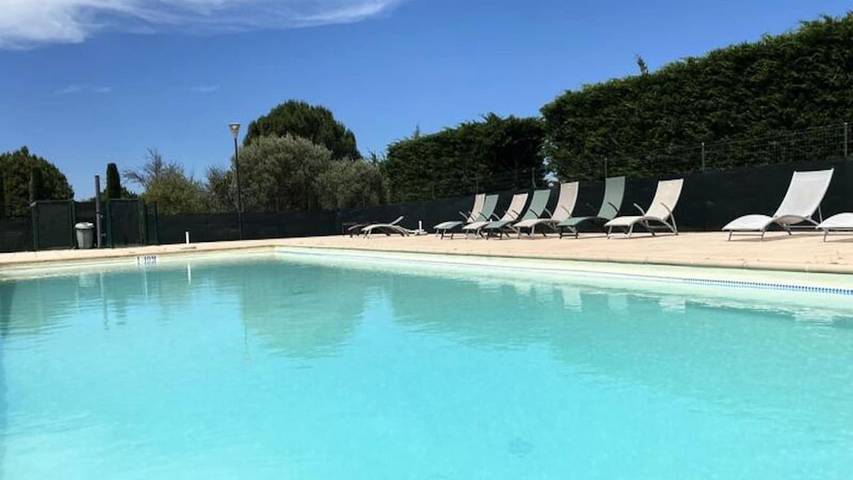 Appartement de vacances pour 3 personnes, avec piscine et jardin - 1