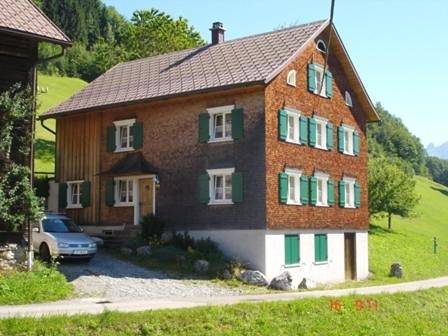 Ferienhaus für 10 Personen, mit Terrasse und Garten sowie Ausblick in Blons