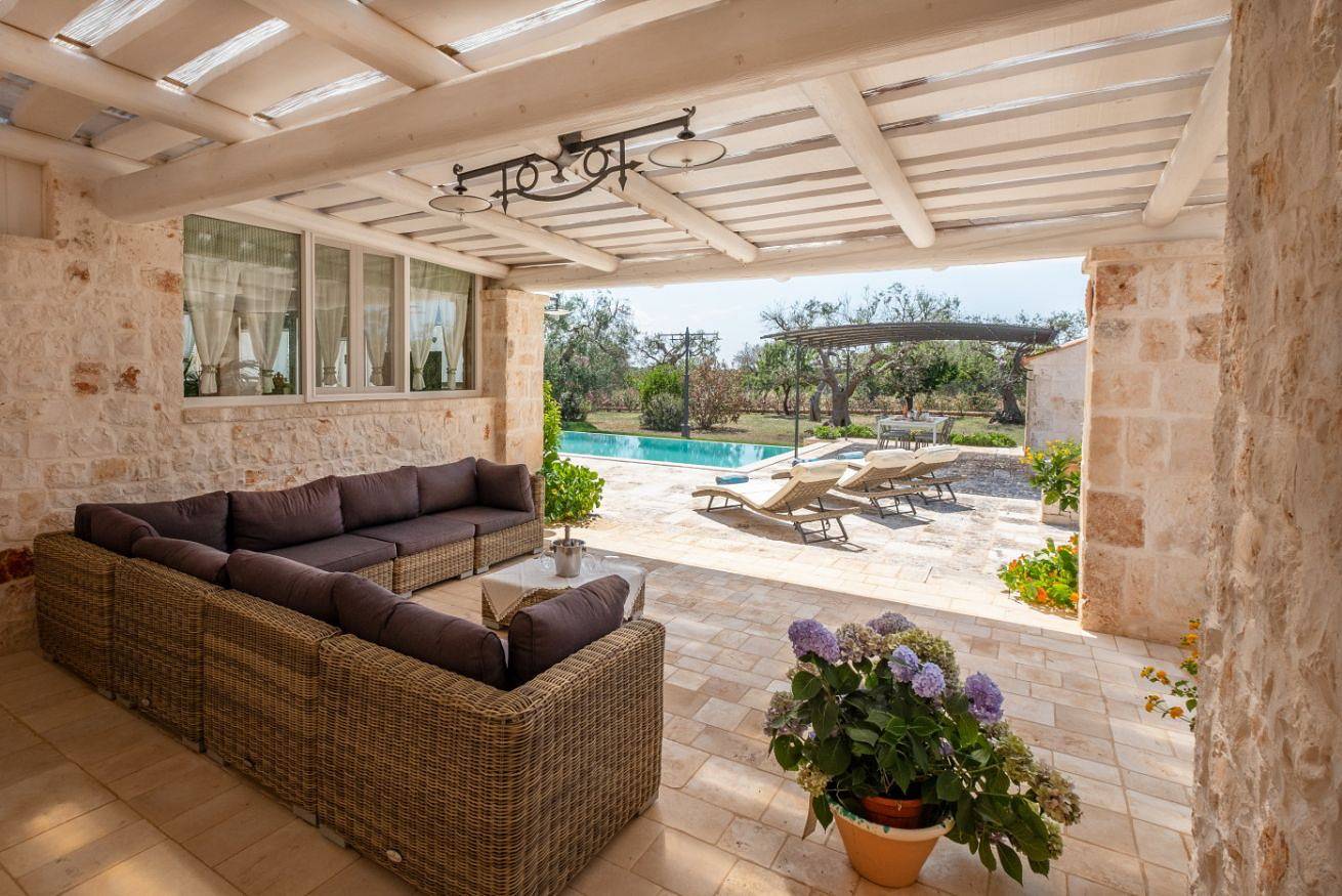 Authentic Apulian Reatreat inside Trulli with private pool in Castellana Grotte, Provincia di Bari
