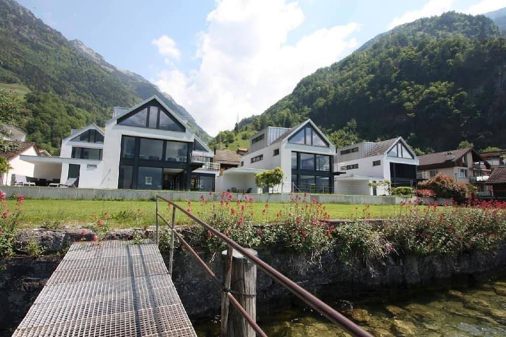 Villa am See 1 / Beach House in Vierwaldstättersee (UR), Vierwaldstättersee