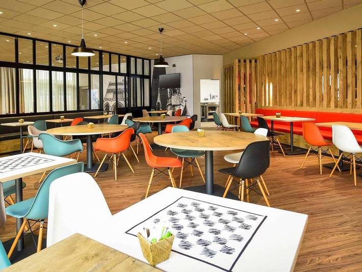 Hôtel pour 4 personnes, avec terrasse dans Parc des Expositions et Congrès (Dijon) - 4