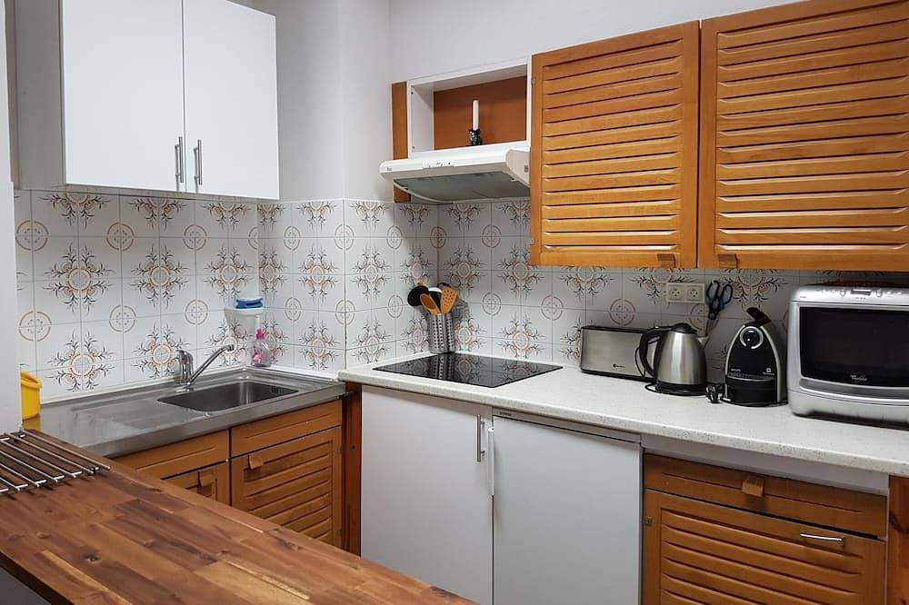 Entire apartment, 38 Chamois -appartment 5 persons- 10 m from slopes in Pas de la Casa, Grandvalira