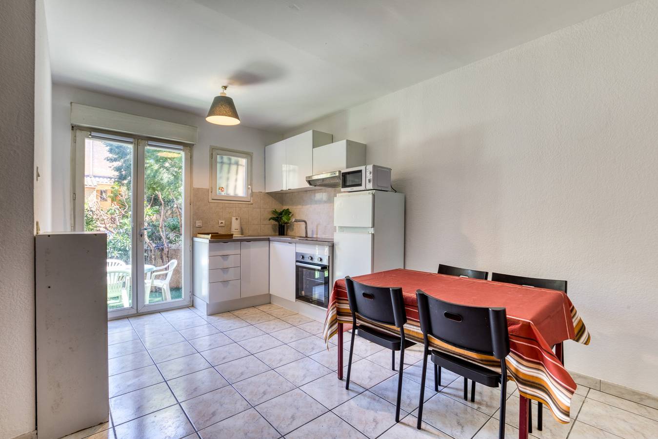 Ganze Wohnung, Apartment „Villa Montpellier - Ovalie“ mit privatem Garten in Croix d'Argent, Montpellier