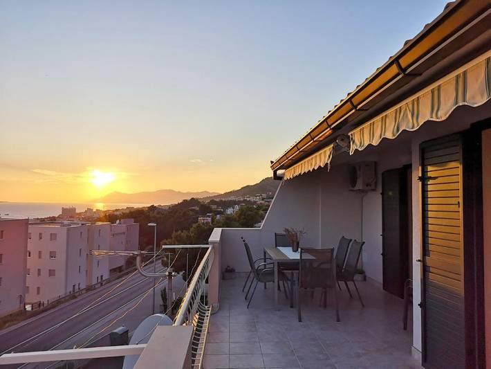 Maison d’hôte pour 8 personnes, avec Balcon et Terrasse ainsi que Jardin et Vue à Makarska