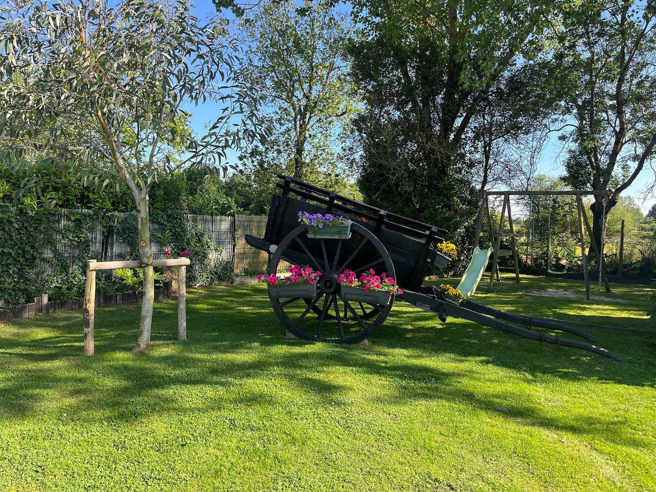 Gîte accessible Pmr avec jardin clos, terrasses et proche Vélo Rail à Commequiers in Commequiers, Vallée de la Loire