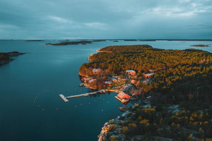 Cottage for 7 people, with Terrace and Garden as well as Sauna and View in Finland