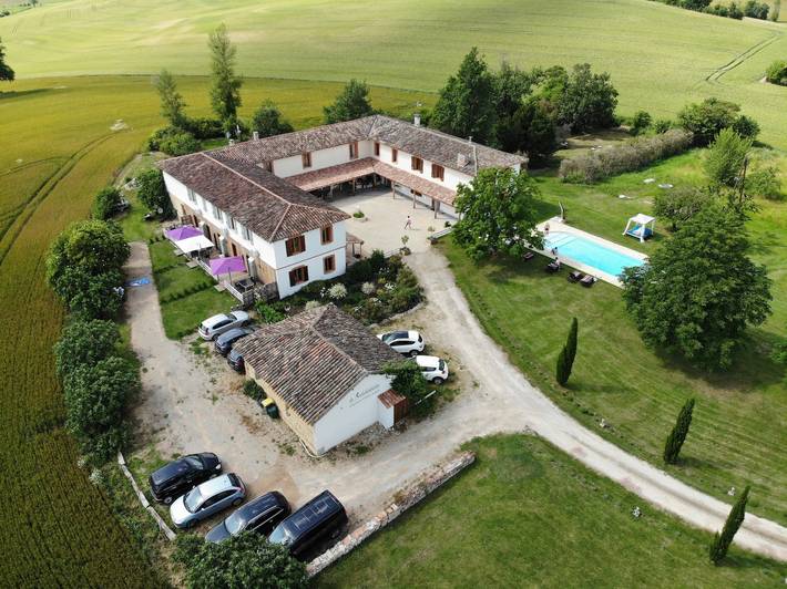 Gîte pour 2 personnes, avec Piscine à Rabastens