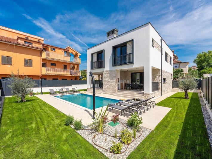 Ferienwohnung für 6 Personen, mit Terrasse und Pool
