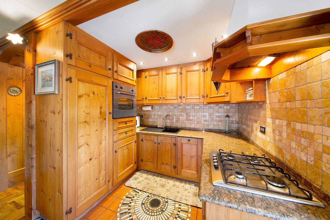 Entire apartment, Apartment 'Ai Frassini A Vinigo' with Mountain View, Private Terrace and Wi-Fi in Vodo di Cadore, Eastern Dolomites