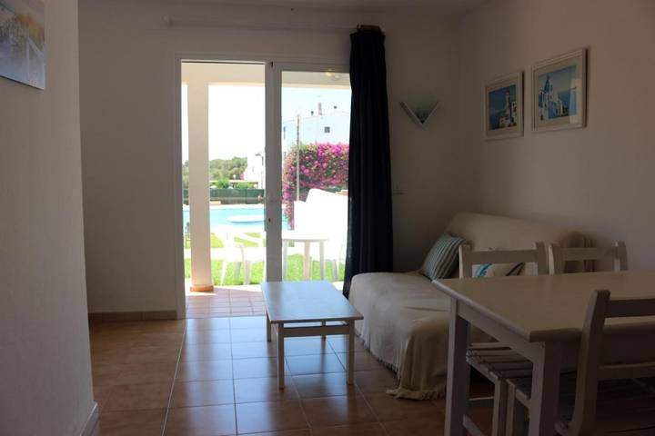 Gîte pour 4 personnes, avec vue et piscine ainsi que jardin et terrasse à Cala en Blanes - 4