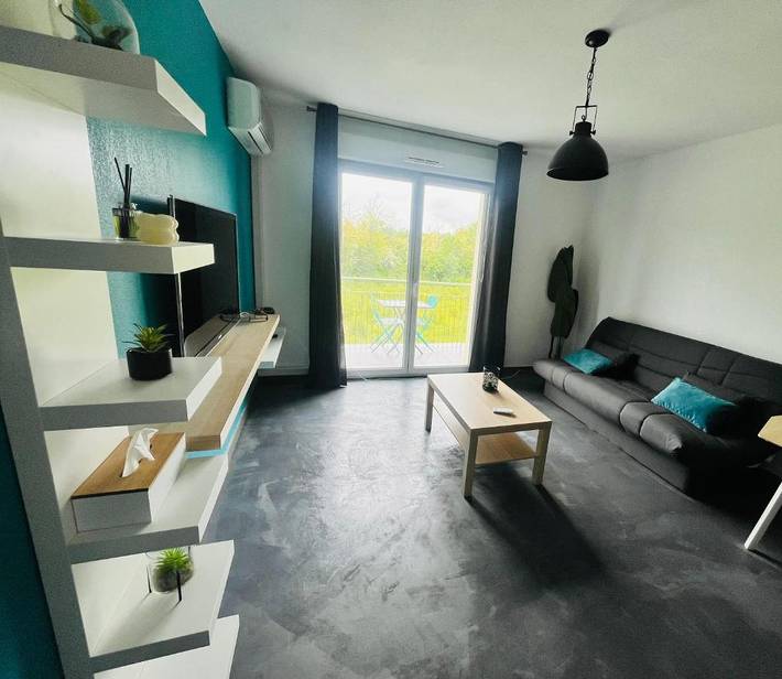 Gîte pour 4 personnes, avec piscine ainsi que balcon et vue à Bruguières - 2