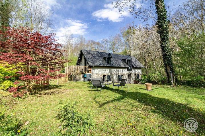 Gîte pour 4 personnes, avec jardin et terrasse
