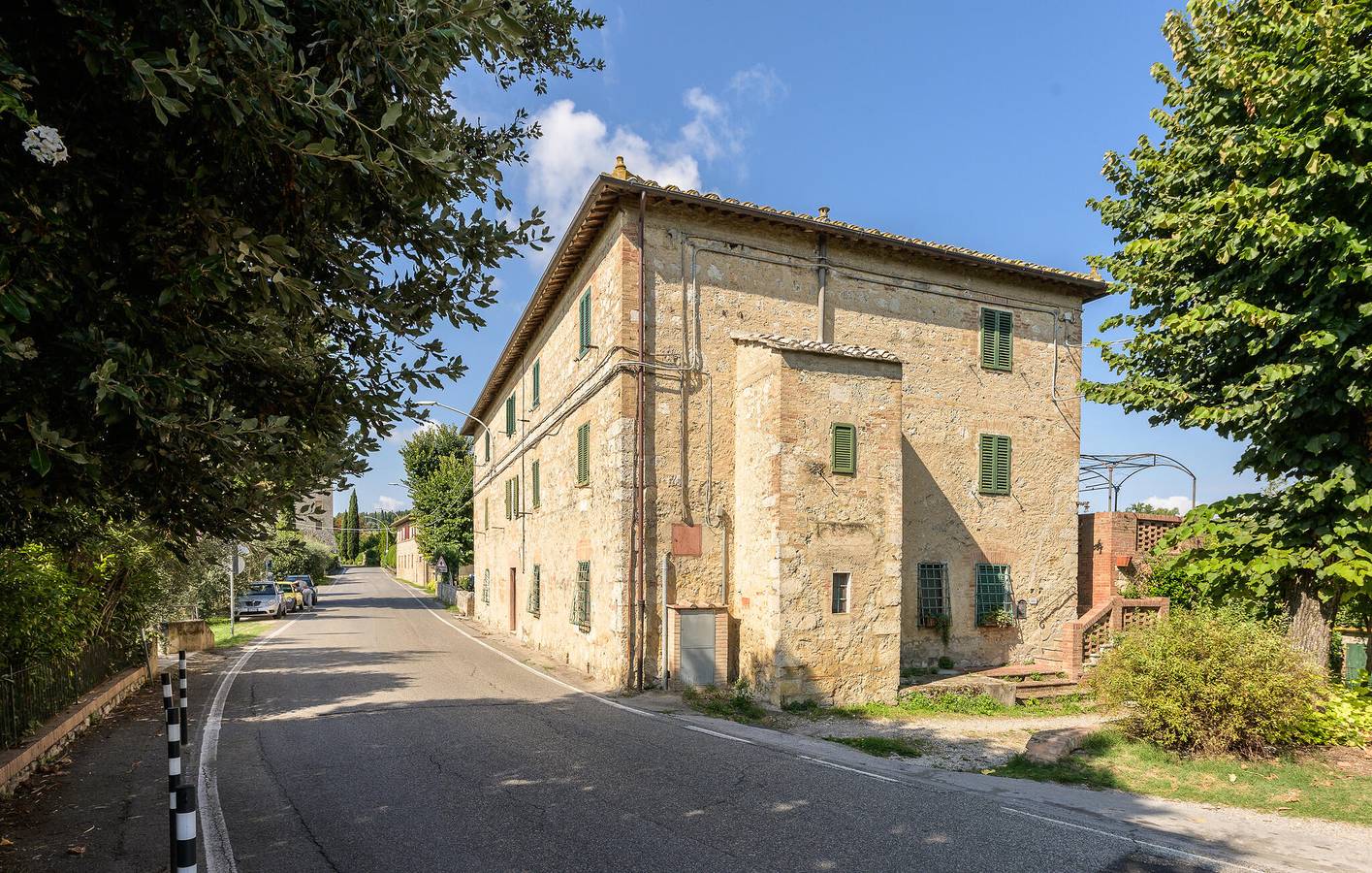 Geheel vakantieappartement, Gezellig appartement met parkeerplaats & WiFi | Loop naar het nabijgelegen restaurant in Monteroni d'Arbia, Provincie Siena