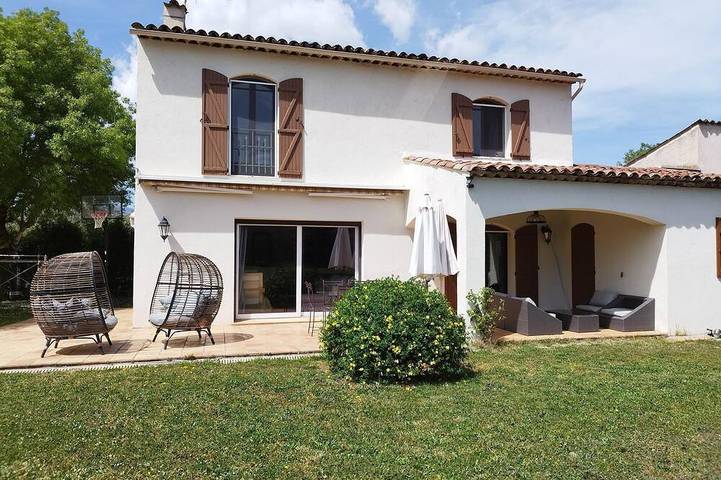 Holiday home for 8 people, with garden - 1
