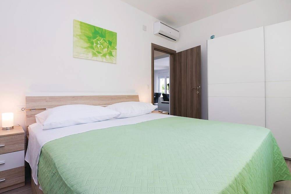 Amazing home in Sukosan in Sukosan, Zadar