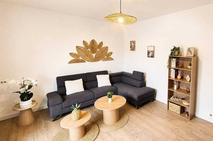 Casa de vacaciones para 6 personas, con jardín además de balcón y jacuzzi - 1