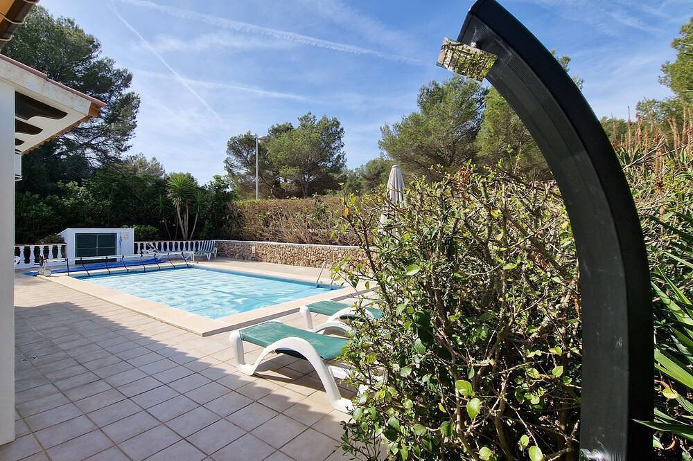 Charming Villa, Golf And Beach On The North Coast Of Minorca. in Son Parc, Es Mercadal