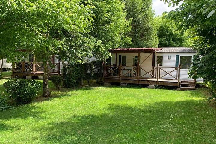Mobil home pour 6 personnes à Monplaisant