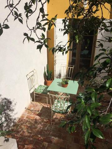 Gîte pour 4 personnes, avec piscine et jardin à La Roque-d'Anthéron