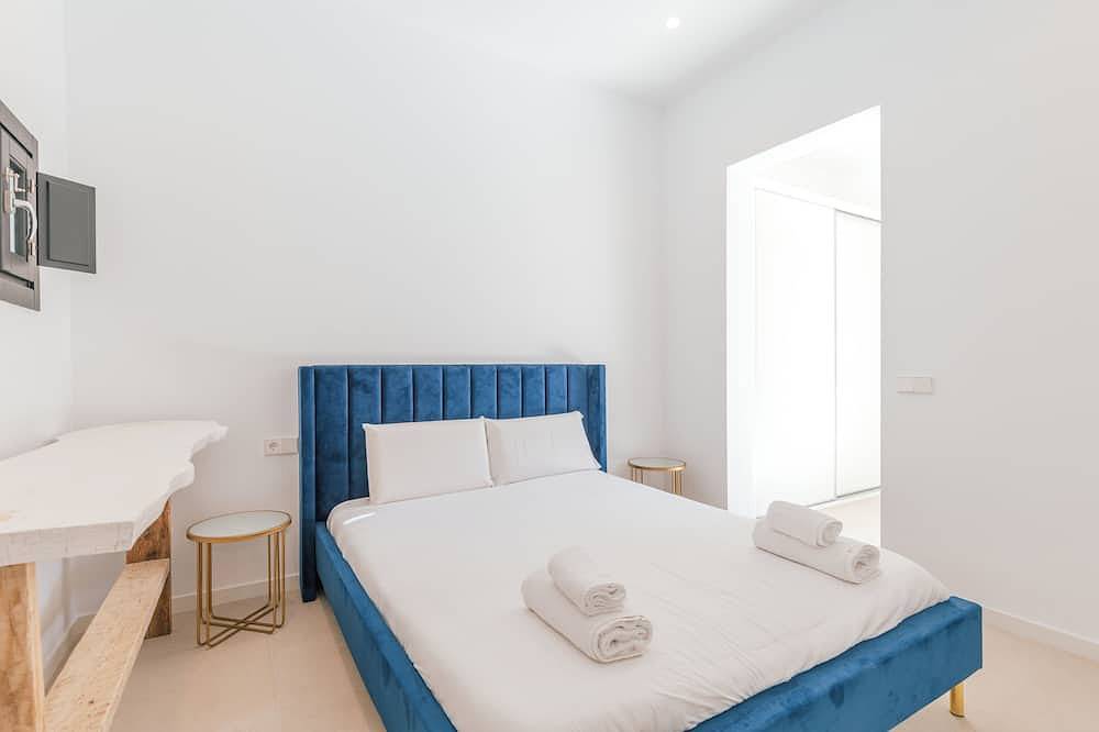Entire apartment, Luxury Renovated Apt in the Heart of Ibiza Town in Dalt Vila, Ibiza (Municipality)