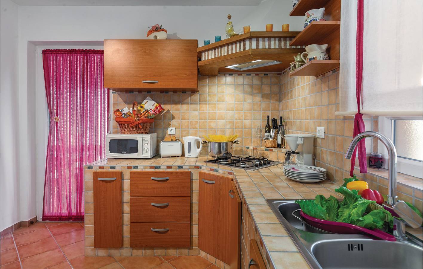 Gemütliche 1-Zimmer-Wohnung mit Pool, Parkplatz und WLAN in der Nähe des Stadtzentrums von Sajini in Barban, Südküste Istrien