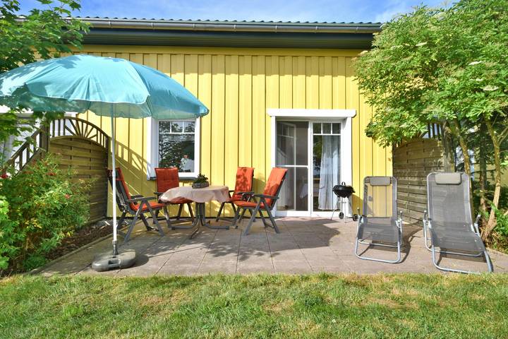 Ferienwohnung für 4 Personen, mit Terrasse und Garten sowie Ausblick in Lübstorf