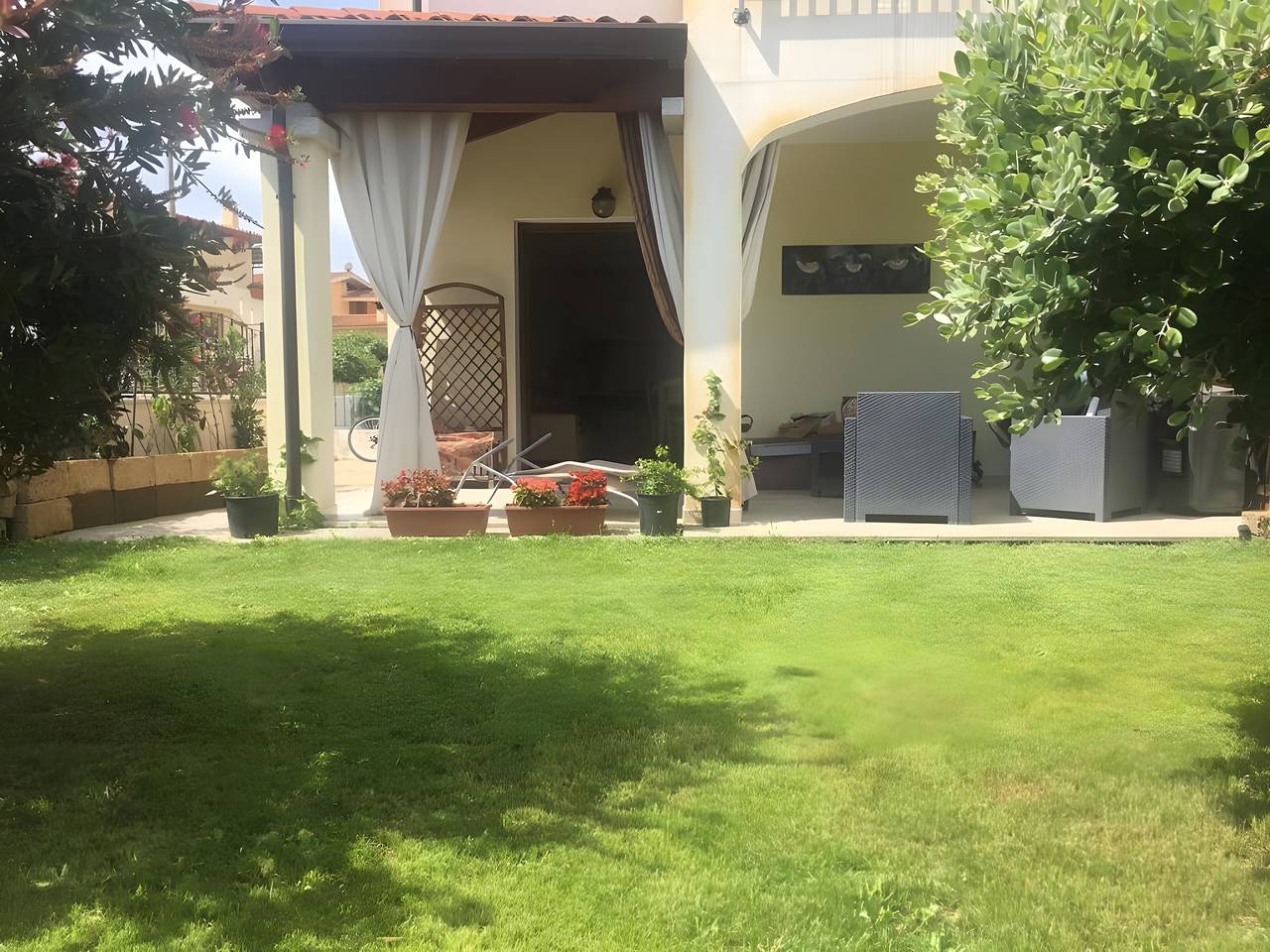 Holiday Home 'Fiorita' with Wi-Fi and Air Conditioning in Budoni, Olbia-Tempio