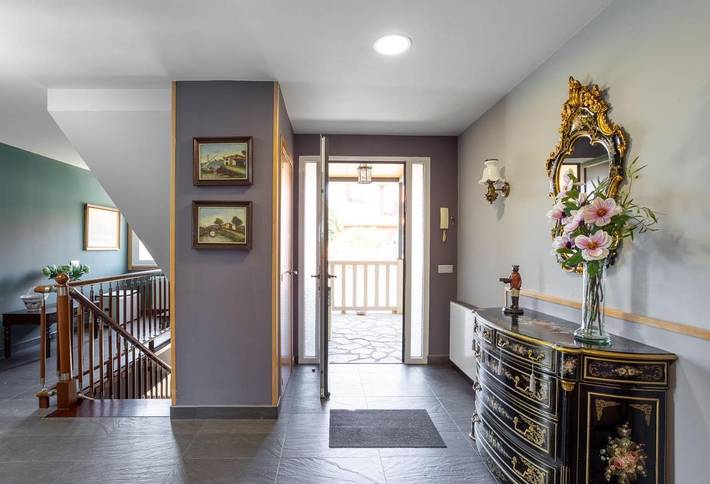 Location de vacances pour 12 personnes, avec vue ainsi que piscine et jardin à Ames - 3