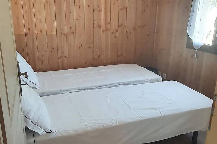 Gîte pour 6 personnes, avec terrasse et jardin, animaux acceptés à Montréal (Rhône-Alpes) - 4
