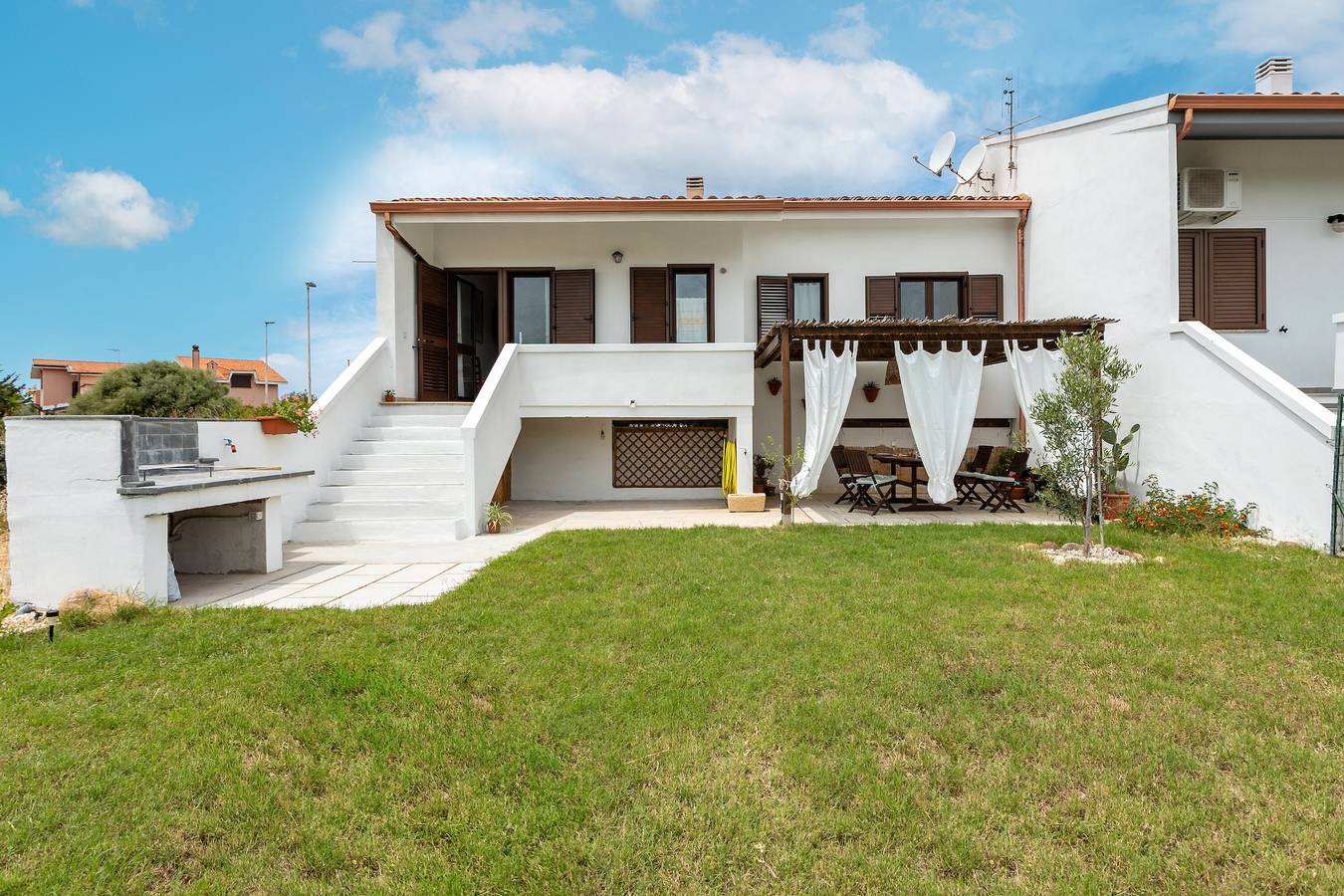 Ferienhaus 'Santa Caterina' mit Bergblick, Wi-Fi und Klimaanlage in Santa Caterina di Pittinuri, Cuglieri