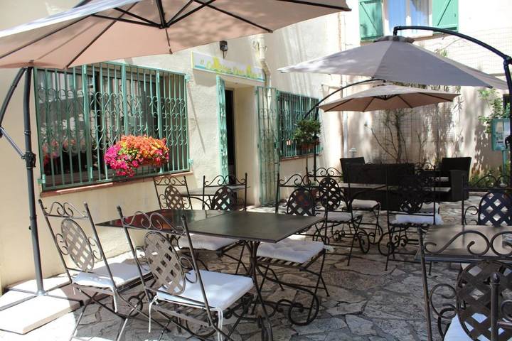 Hôtel pour 4 personnes, avec jardin et terrasse, animaux acceptés