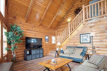 Vacation House for 28 Guests in Norris Lake, Tennessee, Picture 3