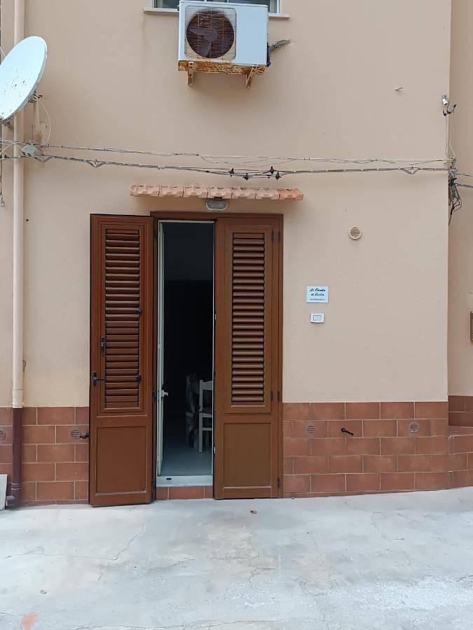 Location de vacances pour 5 personnes, avec jardin et vue à Sferracavallo - 3