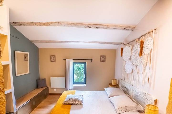 Location de vacances pour 6 personnes, avec jacuzzi et jardin, animaux acceptés à Nojals-et-Clotte - 4