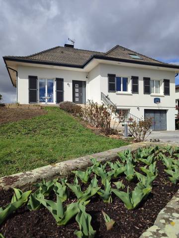 Cottage pour 2 personnes, avec jardin à Golbey