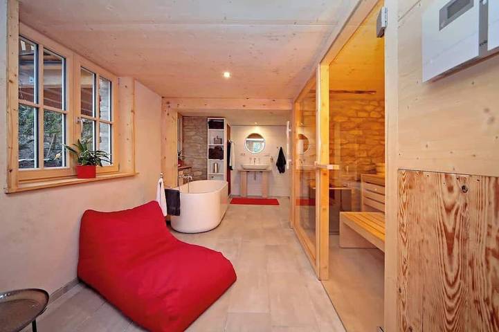 Ferienhaus für 12 Personen, mit Balkon und Garten - 1