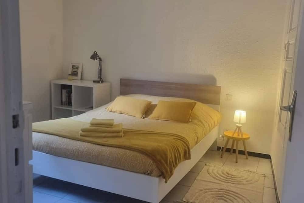 Entire apartment, Cozy apartment Le Boulou in Le Boulou, Céret region