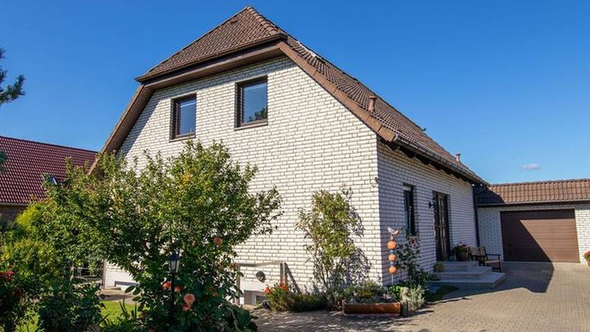 Ferienwohnung für 3 Personen, mit Garten in Niepars