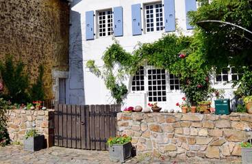 Maison d’hôte pour 2 personnes, avec vue et jardin, animaux acceptés à Massignac