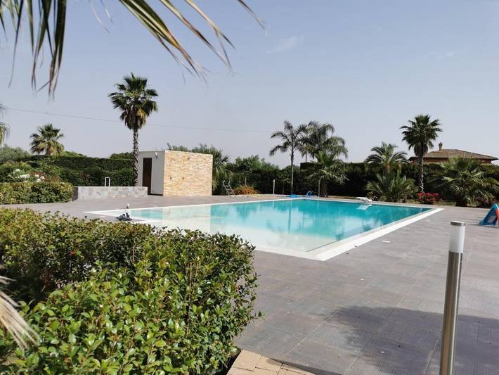 B&b per 4 persone, con Giardino e Piscina nonché Panorama a Canicattì