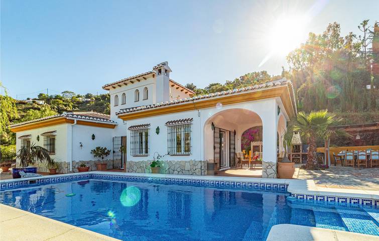 Apt avec vue sur la mer, piscine, terrasse et parking in Cómpeta, Cordillera Penibética