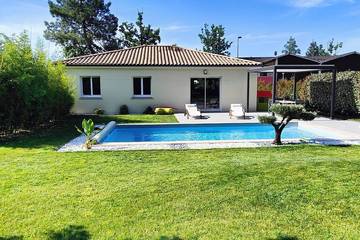 Gîte pour 5 personnes, avec jardin et terrasse à Saint-Médard-en-Jalles
