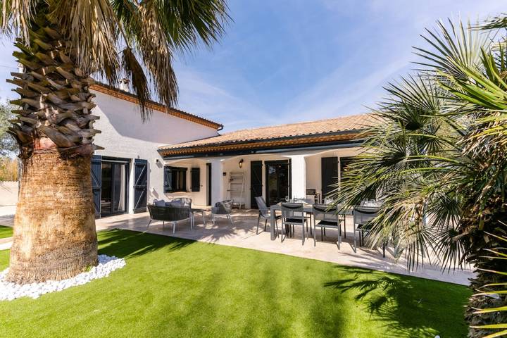 Villa pour 10 personnes, avec piscine et jardin à Agde - 2