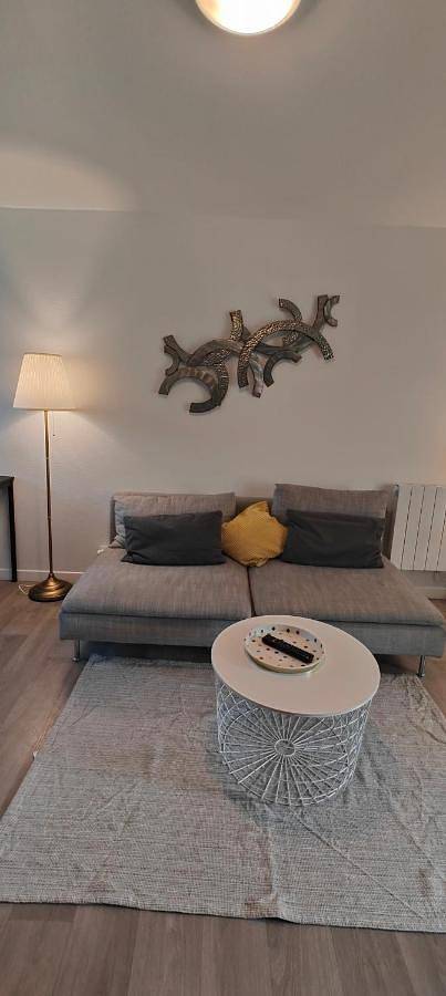 Appartement entier, One-Bedroom Apartment in Fougères, Fougères-Vitré