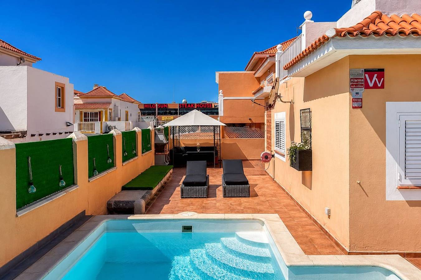 Ganze Wohnung, Ferienwohnung für 4 Personen mit Pool in Caleta de Fuste, Antigua