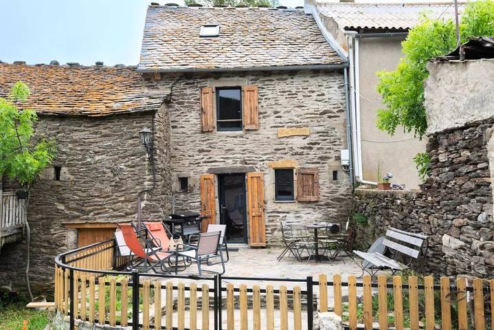 Gîte pour 5 personnes, avec terrasse dans Mont Lozère et Goulet - 3