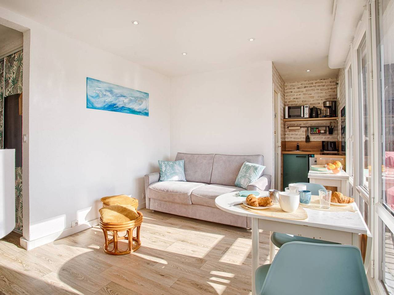 Estudio entero, Estudio luminoso con balcón y estacionamiento cerca de la playa in Merville-Franceville-Plage, Región de Caen