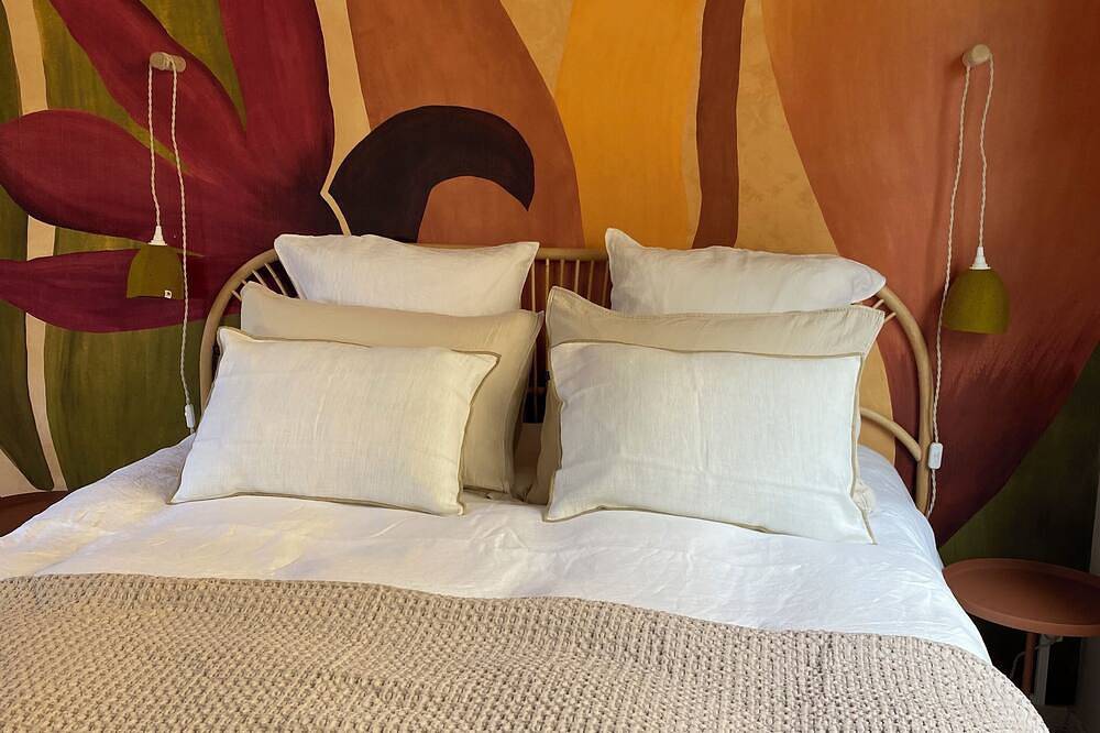 Le Mazet Tihu - Le mas du tilleul piscine - chic and authentic in Le Beausset, Toulon regio
